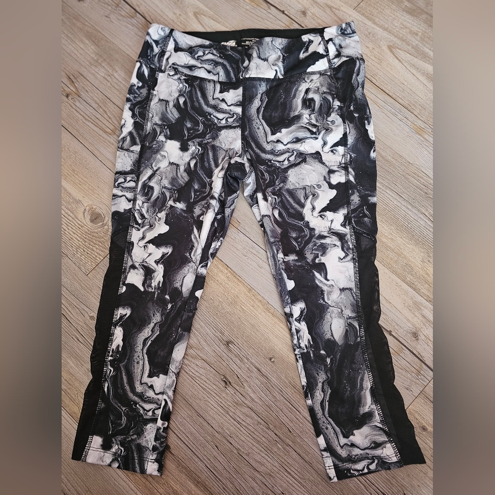 Ava 2 pcs. of leggings bundle! - Picture 4 of 9
